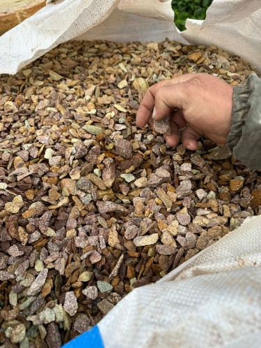 Златолит персиковый декоративная каменная крошка купить в Балашихе