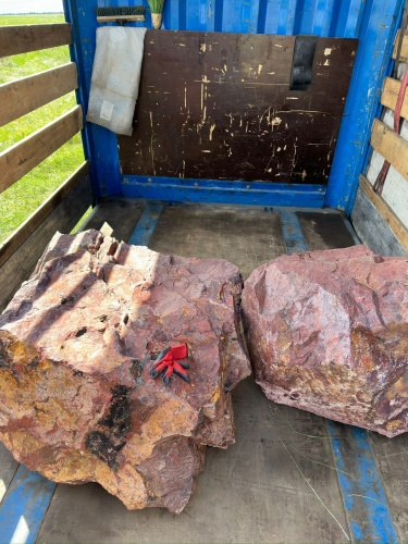 Ландшафтные глыбы красно-фиолетовые 200-1000 килограмм купить в Балашихе