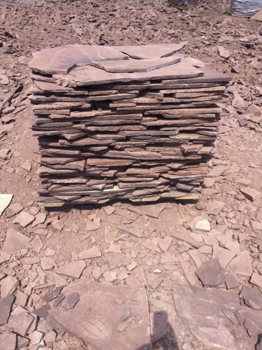 Плитняк лемезит бордовый для цоколя 1,5-2 см купить в Балашихе