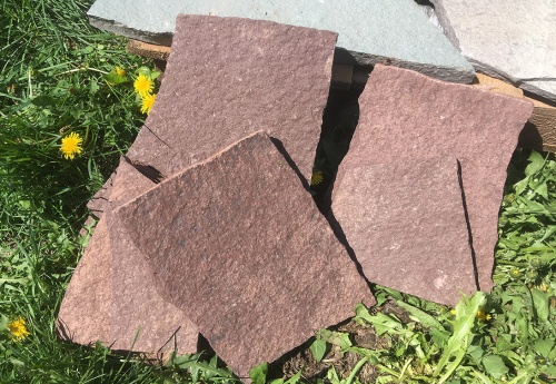 Плитняк лемезит бордовый для цоколя 1,5-2 см купить в Балашихе