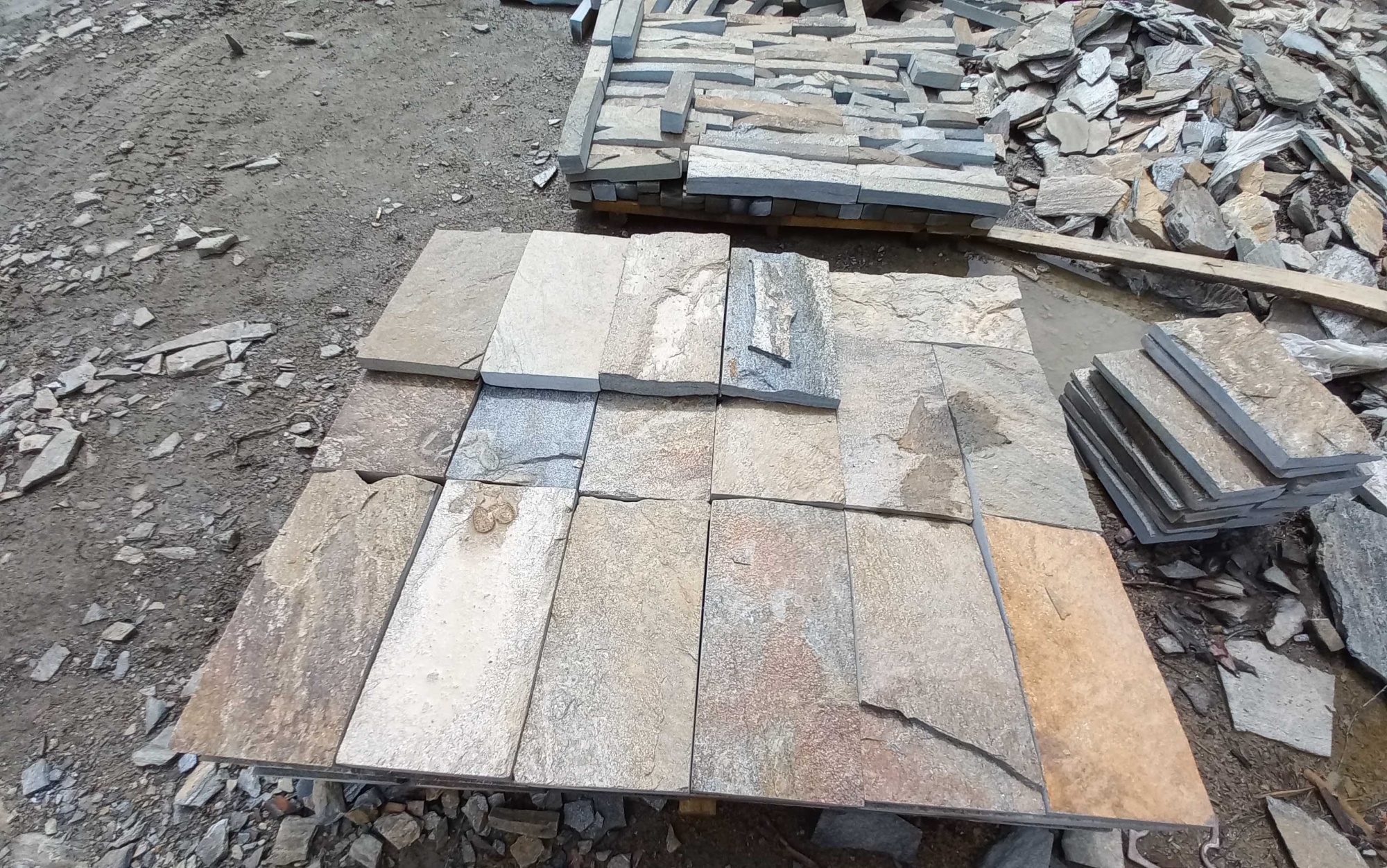 Плитка пилёная златолит Уральский для фасада купить в Балашихе