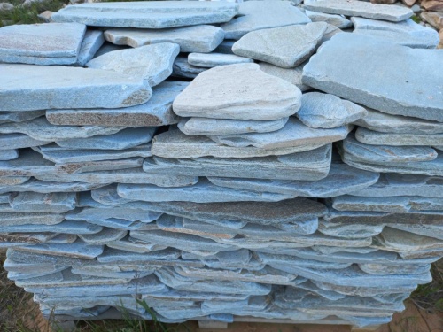 Плитняк златолит зелёный галтованный для цоколя купить в Балашихе