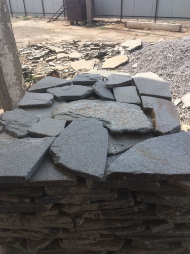 Златолит серебристый галтованный для лестниц купить в Балашихе